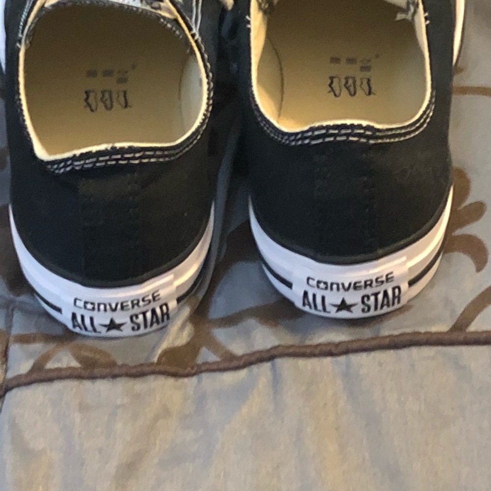Converse - Picture 2 of 5